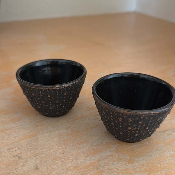 New in box, Japanese teapot with 2 cups. - Picture 3 of 4